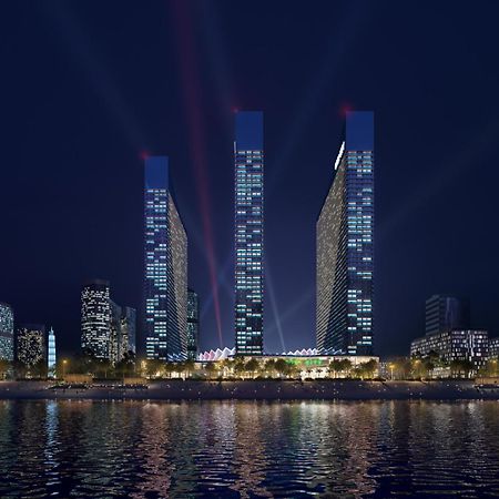 Suites Orbi City Aparthotel バトゥーミ エクステリア 写真