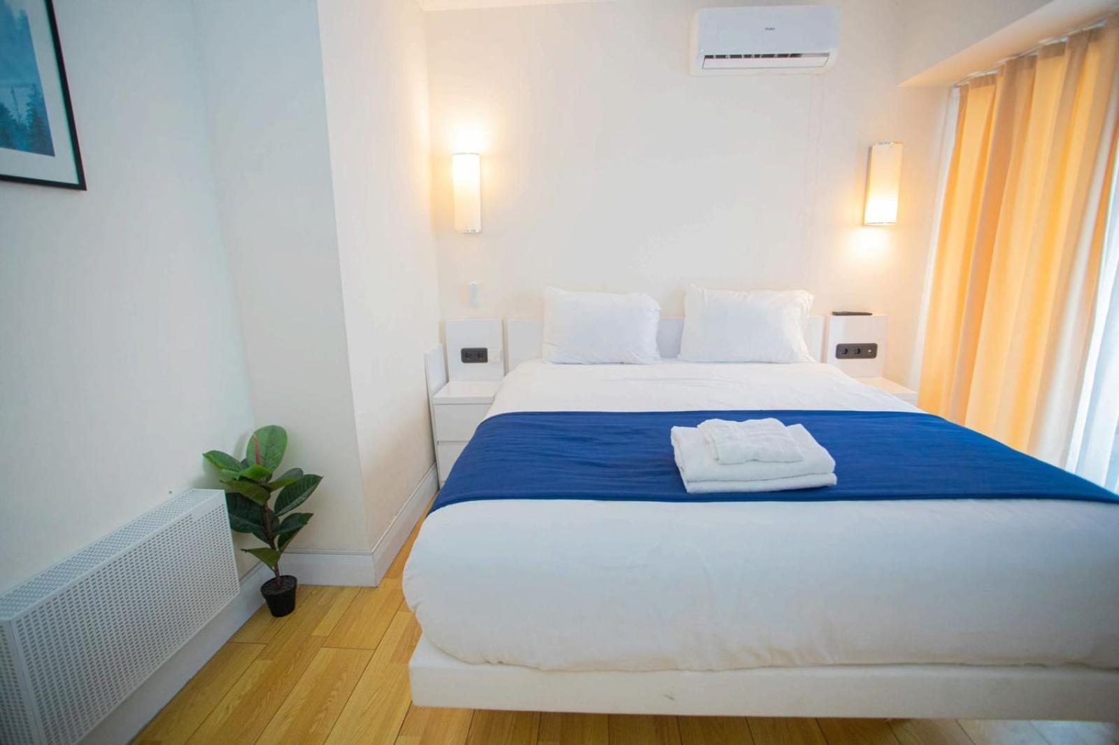 Suites Orbi City Aparthotel バトゥーミ エクステリア 写真